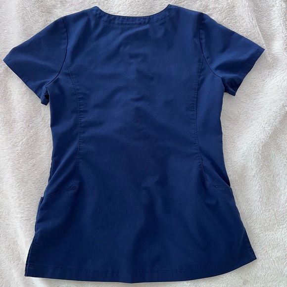 EUC Purple Label Yoga by Healing Hands Scrub Top - Picture 2 of 5